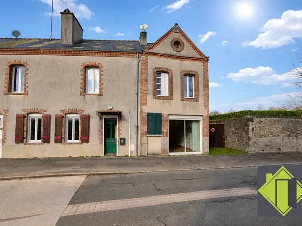 Maison de bourg à rénover à Niafles