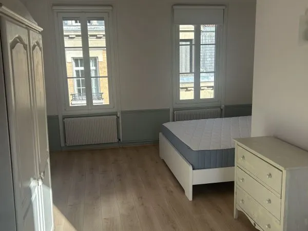 Loue chambre 30m² centre ville