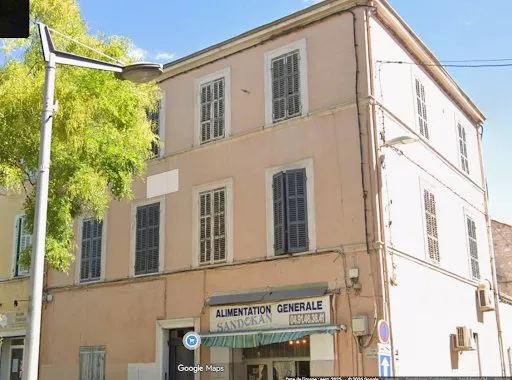 Propriété 250 m²