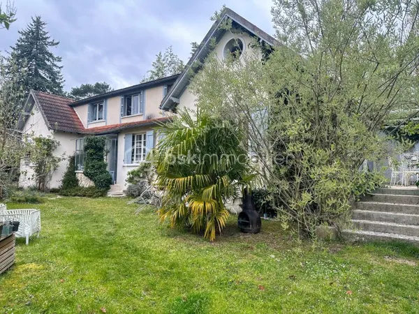Maison 6 pièces 150 m²