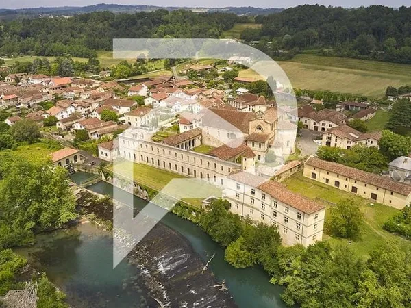 Maison secteur Salies De Bearn 8 pièces 186 m²