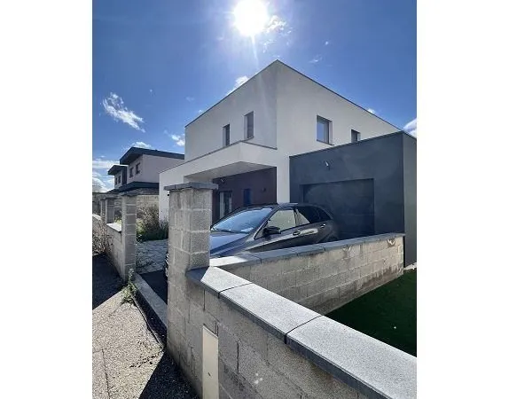 Maison 6 pièces 150 m²