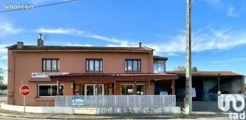 Maison 5 pièces 332 m²