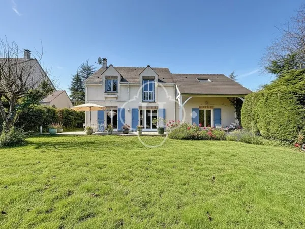 Morainvilliers - Belle maison 8 pièces de 191 M² avec jardin