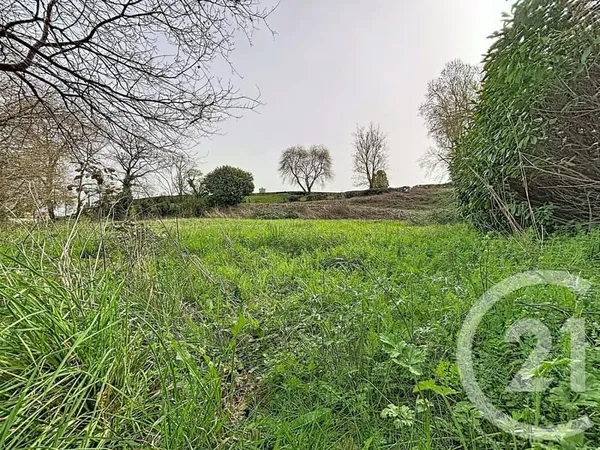 Terrain 2500 m²