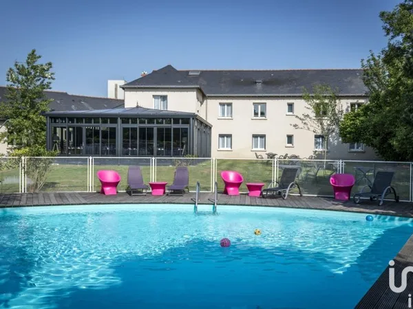 Fonds de commerce 1700 m²