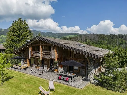 Chalet 9 pièces 450 m²