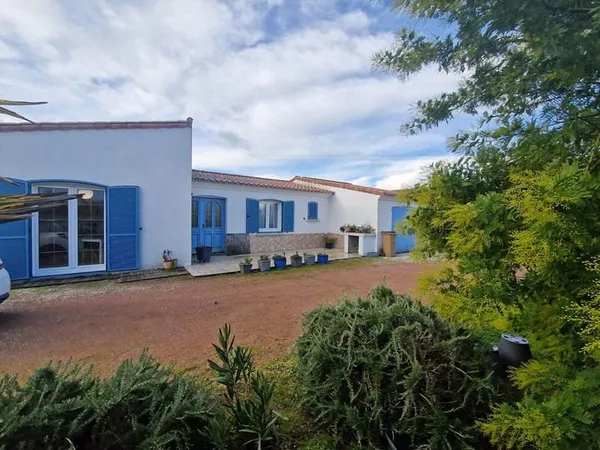 Maison Sallertaine - 5 pièces - 110 m2 habitable - terrrain 1000 m²