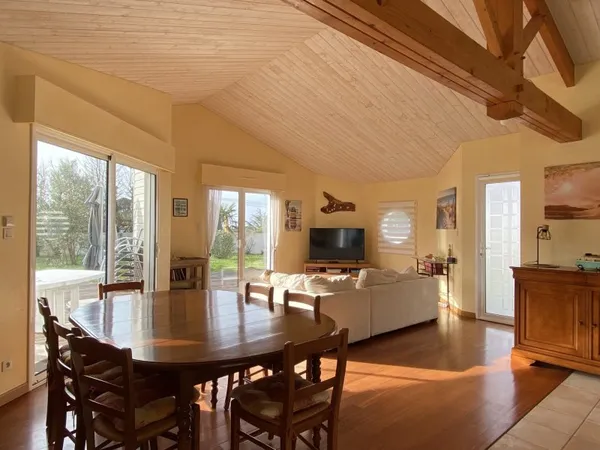 LE CHARME D'UNE MAISON BOIS