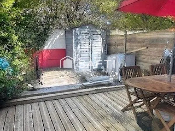 Maison à Orly avec balcon, terrasse et parking !