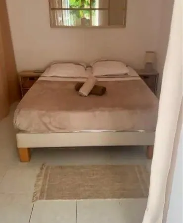 Location bas de villa PETIT-BOURG LA GRIPPIERE
