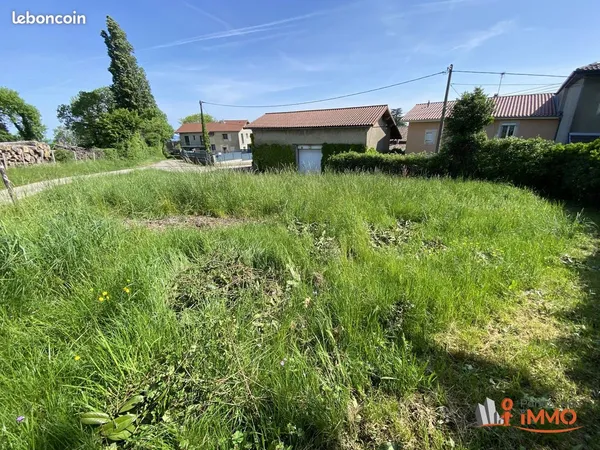Terrain 555 m² Maubec