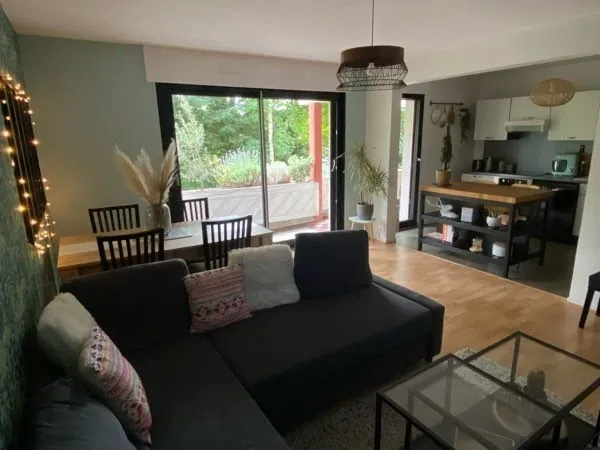 Appartement T3 - 62m2 + 2 balcons + 2 places de parking