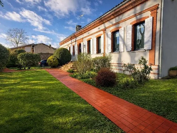 Maison 5 pièces 200 m²