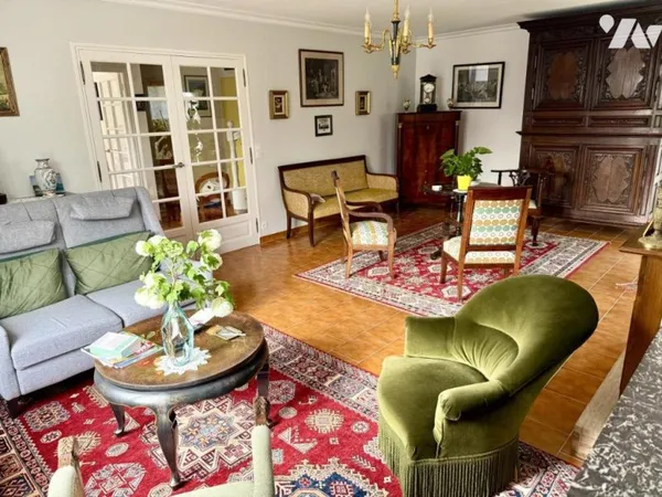 Maison 7 pièces 225 m²