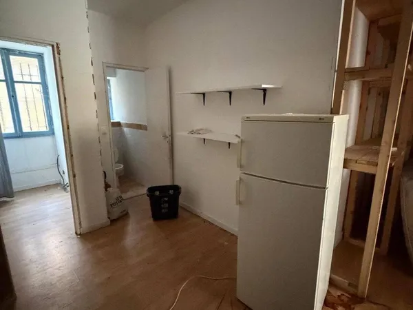Local commercial 64 m²