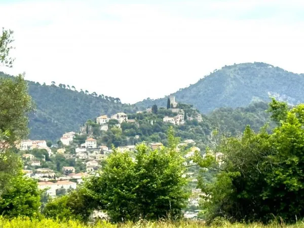 Terrain à bâtir Vente Tourrette-Levens  1311m² 269000€