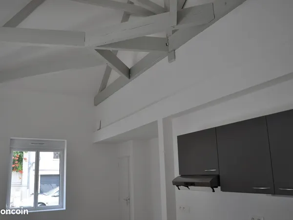 A louer maison de ville idealement situee