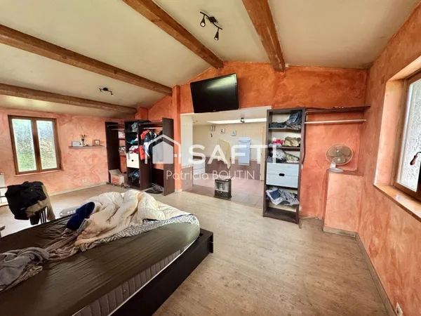 MAISON EN PIERRE 3 CHAMBRES + UN BUREAU ET GARAGE A COULONGES SUR L'AUTIZE !