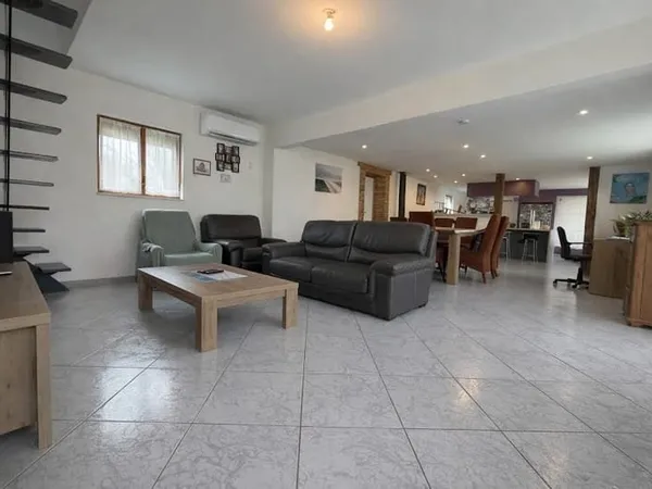 Maison 6 pièces 173 m²