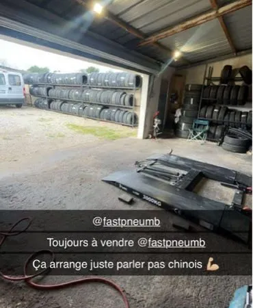 Local d’activité et entrepôt Vente Nîmes  150m² 16000€