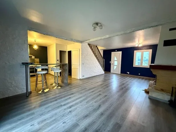 Maison 5 pièce(s) 90 m2 A MOINS DE 10 KM