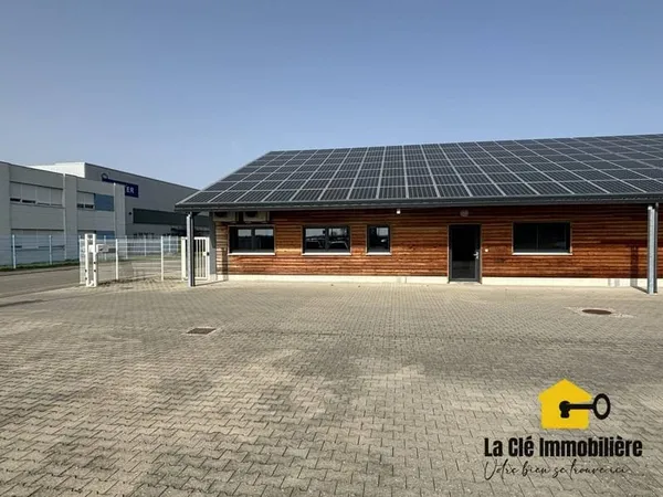 Local commercial 399 m²