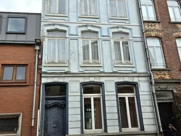 Maison 8 pièces 240 m²