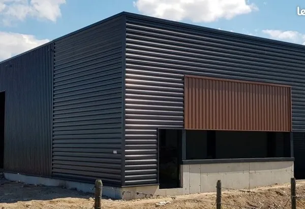 Local commercial 257 m² BOURG BLANC