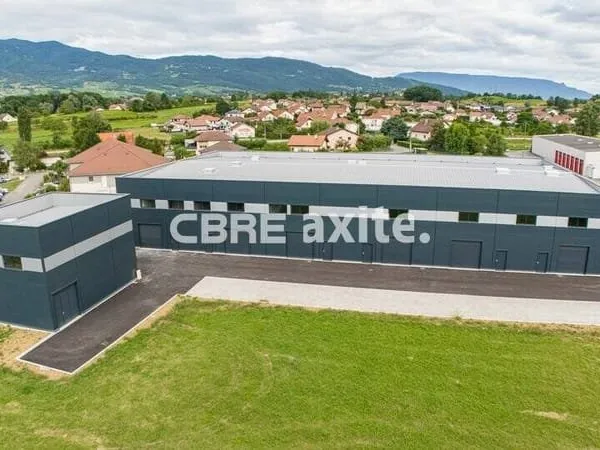 Local d'activité 212 m²