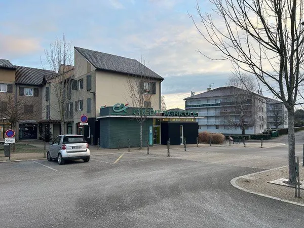 Local commercial 108 m²