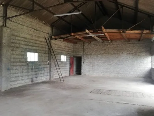 Local d'activité 180 m²
