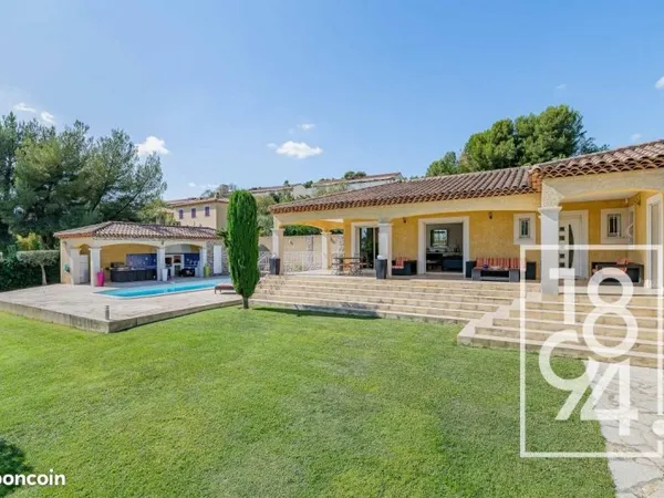 Villa 4 pièces 126 m²