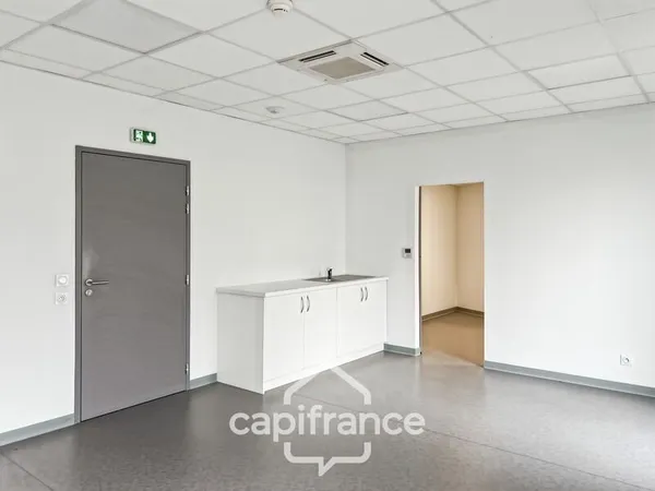 Local professionnel 30 M² Pôle médical de Castelculier