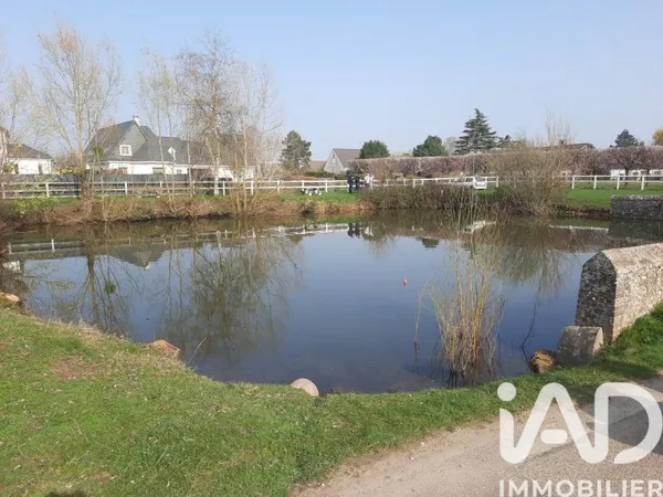 Terrain 844 m²