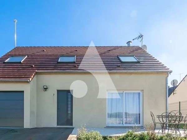 Maison de 6 pièces (100 m²) 4 chambres en vente à MEILLERAY