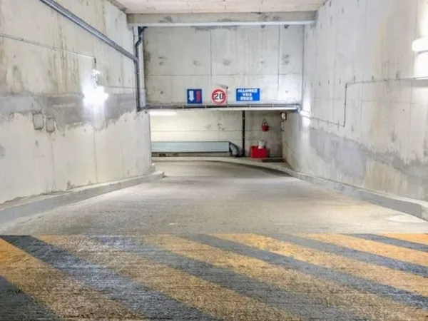 Lot de 6 places de parking