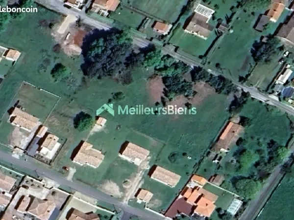 Terrain 1 210 m² Talais