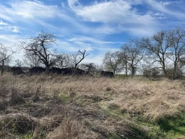 Terrain 668 m²