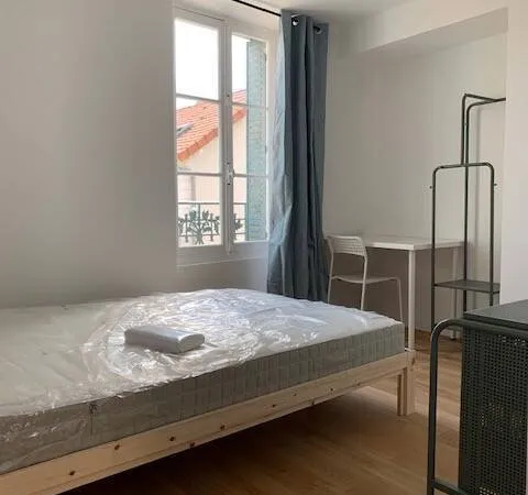 Studio 1 pièce 11 m²