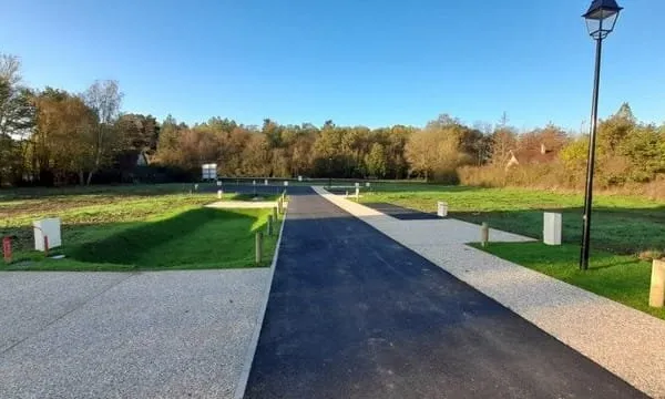 Terrain 600 m²