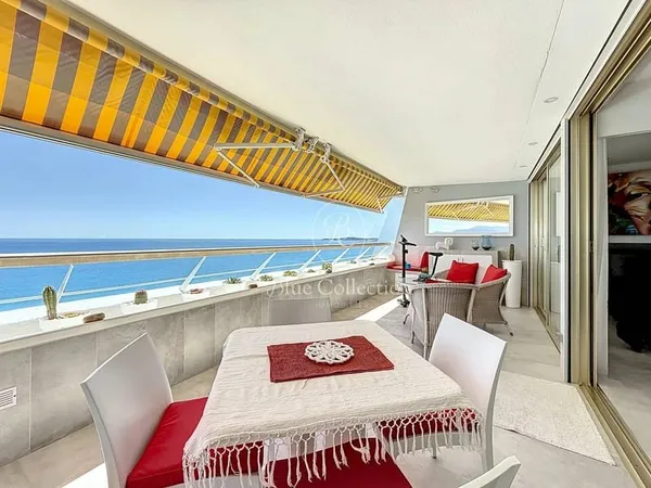 Appartement 2 pièces avec terrasse front de mer