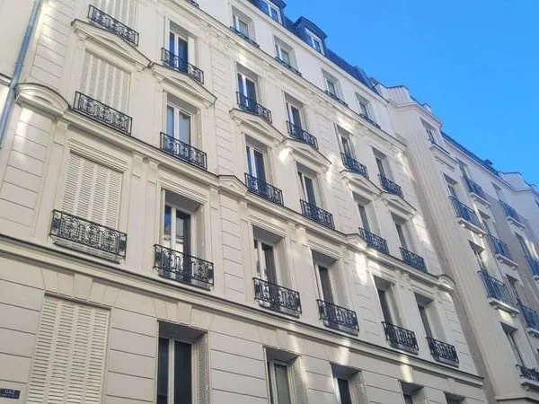 Bureaux 76 m²