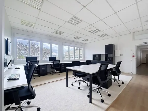 Bureaux 85 m²