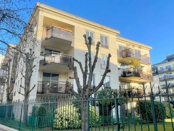 Parking 14 m²