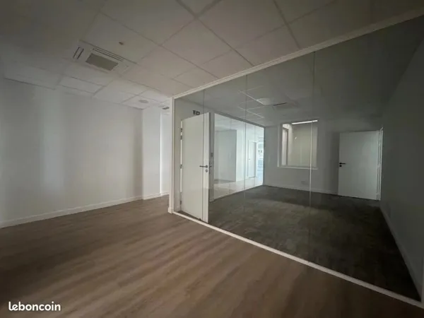 Bureaux 182 m² Argonay