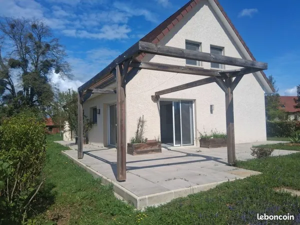 Maison BBC 140 M2 sur terrain 8 ares