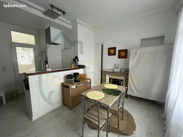 Studio 24 m² Saint-Quentin