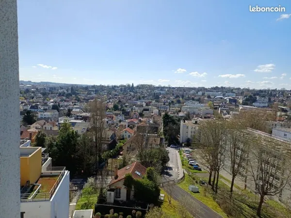 A Bagneux, limitrophe Bourg la Reine appartement de 3 pièces dans une résidence récente de 2015 (BBC