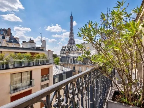 Appartement 6 pièces 231 m²